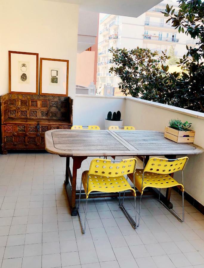 Colourful Living Apartment Monopoli Bagian luar foto